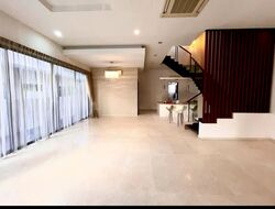 Serangoon Garden Estate (D19), Terrace #558160401